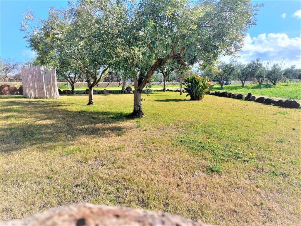 אורוסיי Appartamenti Sisula Manna מראה חיצוני תמונה